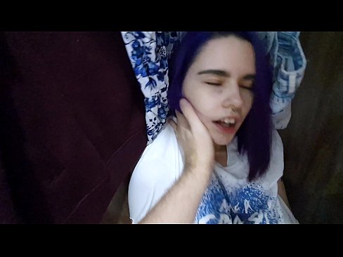❤️ माझ्या बहिणीला कोठडीत सापडले आणि तिला मदत केली ❤️ आमच्याकडे mr.ixiporn.ru ❌️❤